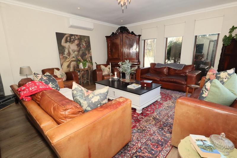 5 Bedroom Property for Sale in Golden Acre Western Cape